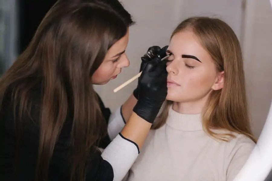 Cos'è il Beauty Marketing e Come Funziona