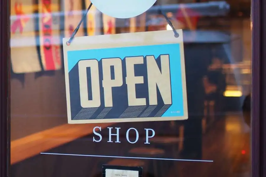 Quanto Costa Aprire Un'Attività in Italia: Negozio Fisico VS E-Commerce